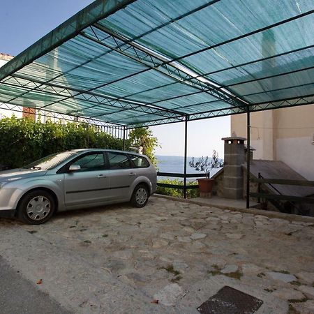 Apartment Lelas Омиш Экстерьер фото